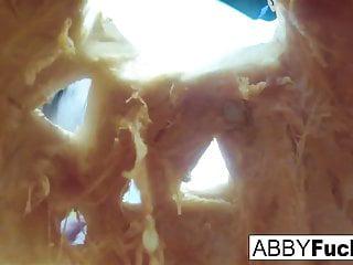 Abigail Mac pumpkin in den pumpkin