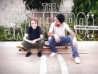 Modell mit prallem Hintern wird von ihrem Lehrer gefickt