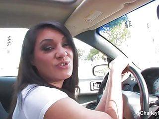 Sexy Babes charley und Adrianna beim spielen