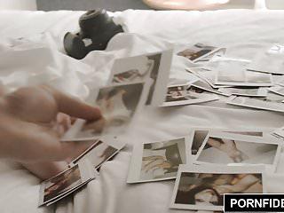 Stella Cox zeigt ihre Kurven in der Öffentlichkeit