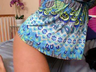 Die süße Schlampe little caprice wird von ihrem Onkel gevögelt